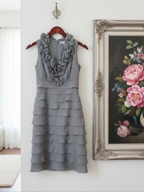 London Times Petites Shimmering Silver Knee-Length Cocktail Dress Size Medium*